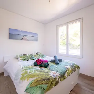 Appartement Bord De Mer, Entierement Equipe, Bormes-les-Mimosas